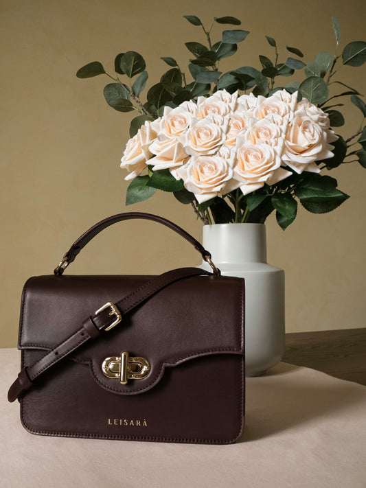 Leather Smell Decoded: Fresh Scents Foolproof Odor Removal for Your Leather Bag