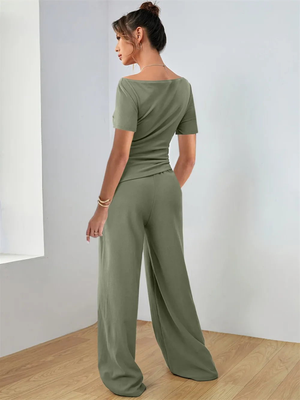 Round Neck Short Sleeve T-Shirt and Pants Set - LODIMAE FASHION