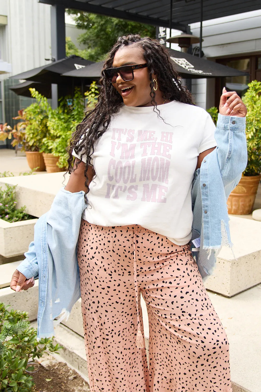 Simply Love Full Size IT'S ME,HI I'M THE COOL MOM IT'S ME Round Neck T-Shirt - LODIMAE FASHION