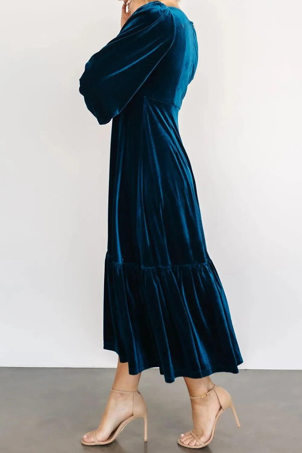 V-Neck Long Sleeve Midi Velvet Dress - LODIMAE FASHION