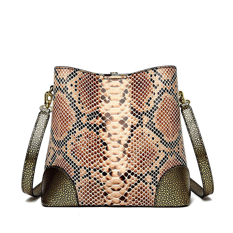 A trendy and retro snake-patterned et bag for women, a niche single-shoulder crossbody bag - LODIMAE FASHION