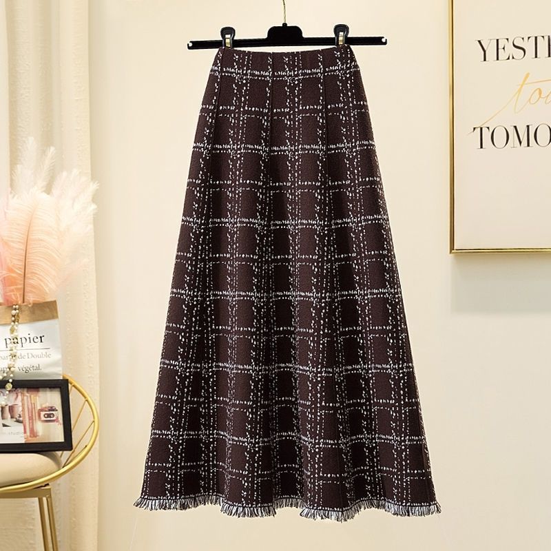 Fringed checkered skirt for women, high-waisted umbrella skirt for autumn and winter, elegant mid-length A-line knitted large hem skirt, versatile and slimming - LODIMAE FASHION 