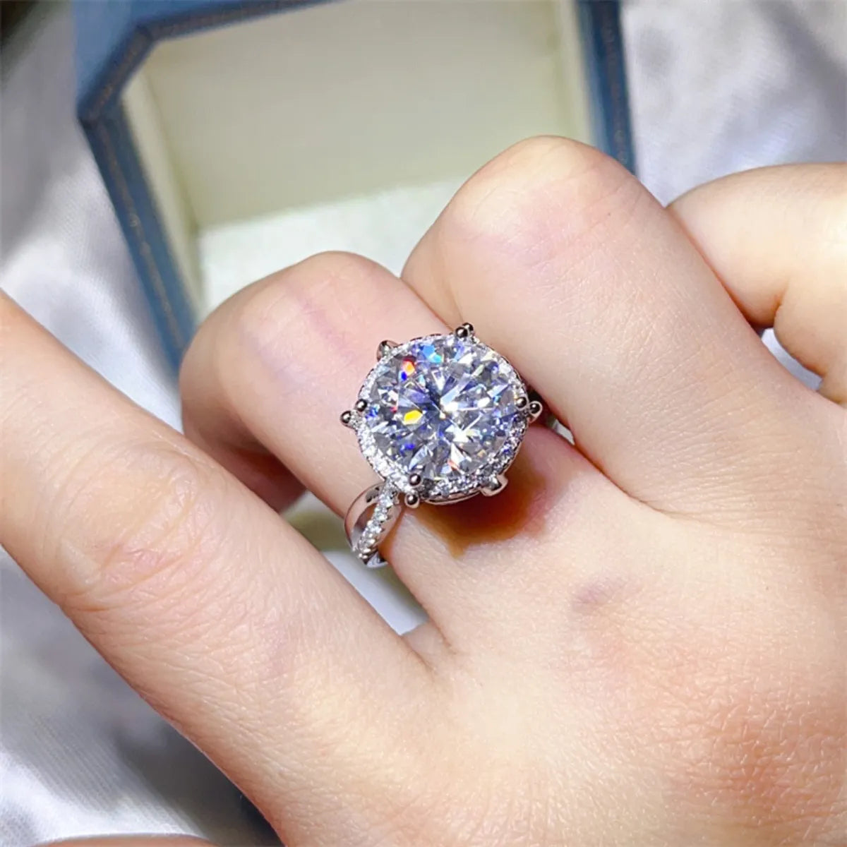 5 Carat Round Cut Moissanite Engagement Ring - LODIMAE FASHION 