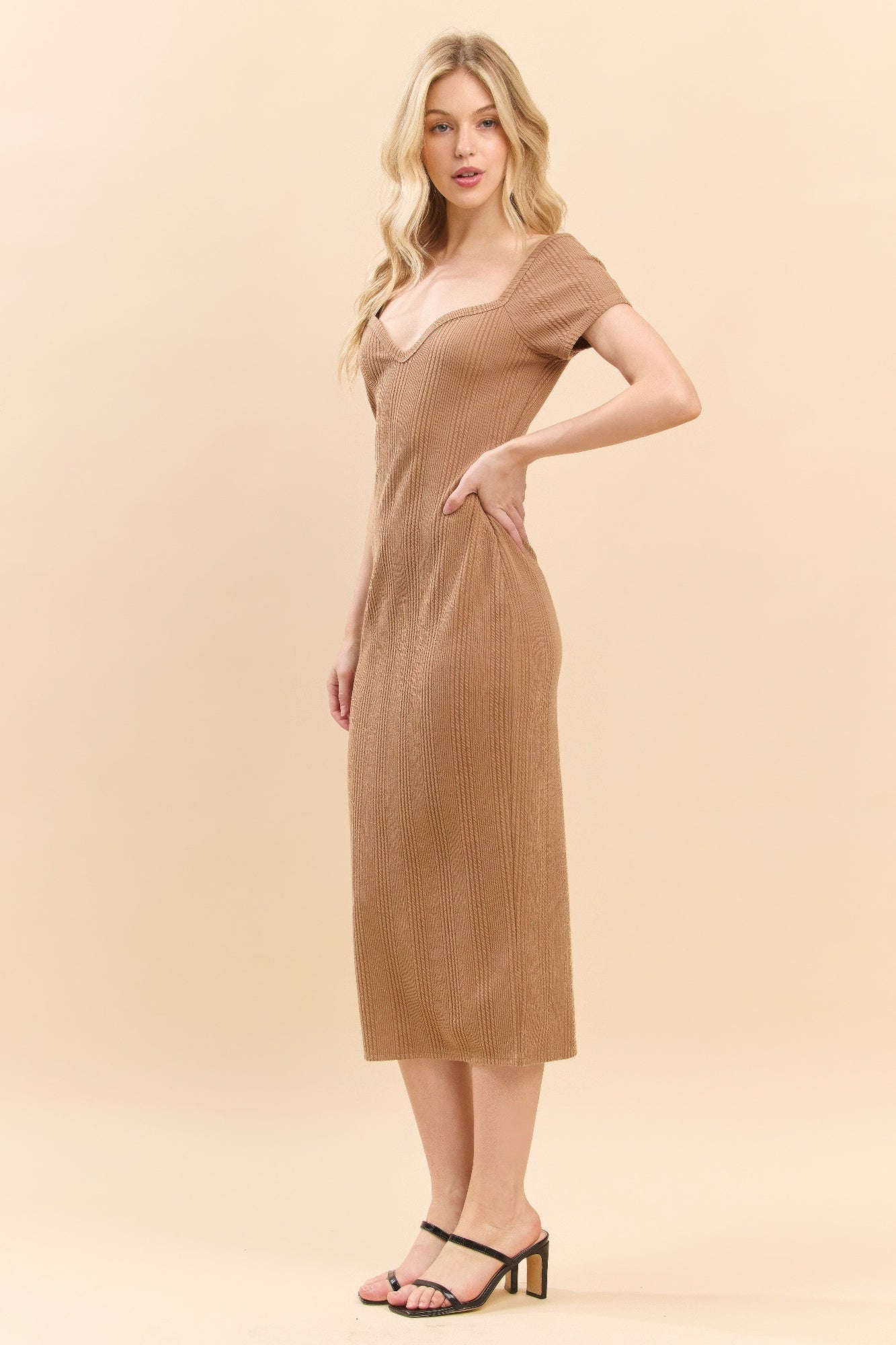 Sweet Heart Neck Bubble Rib Short Sleeve Dress - LODIMAE FASHION 