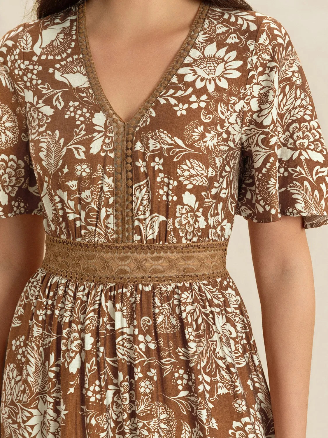 Lace Detail Printed Short Sleeve Midi Dress - LODIMAE FASHION 