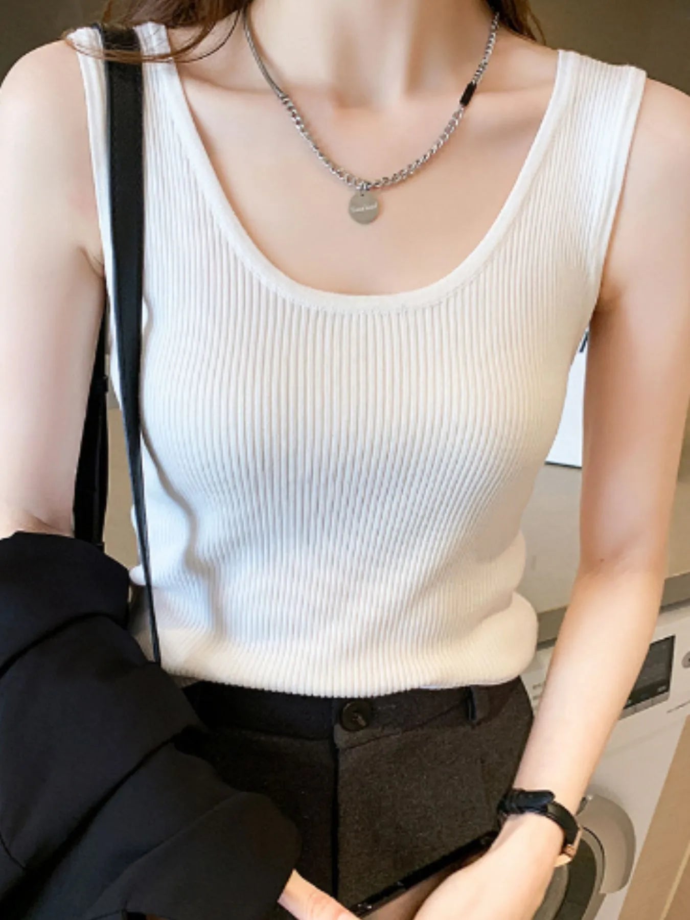 Plus Size Ribbed Scoop Neck Tank - LODIMAE FASHION 