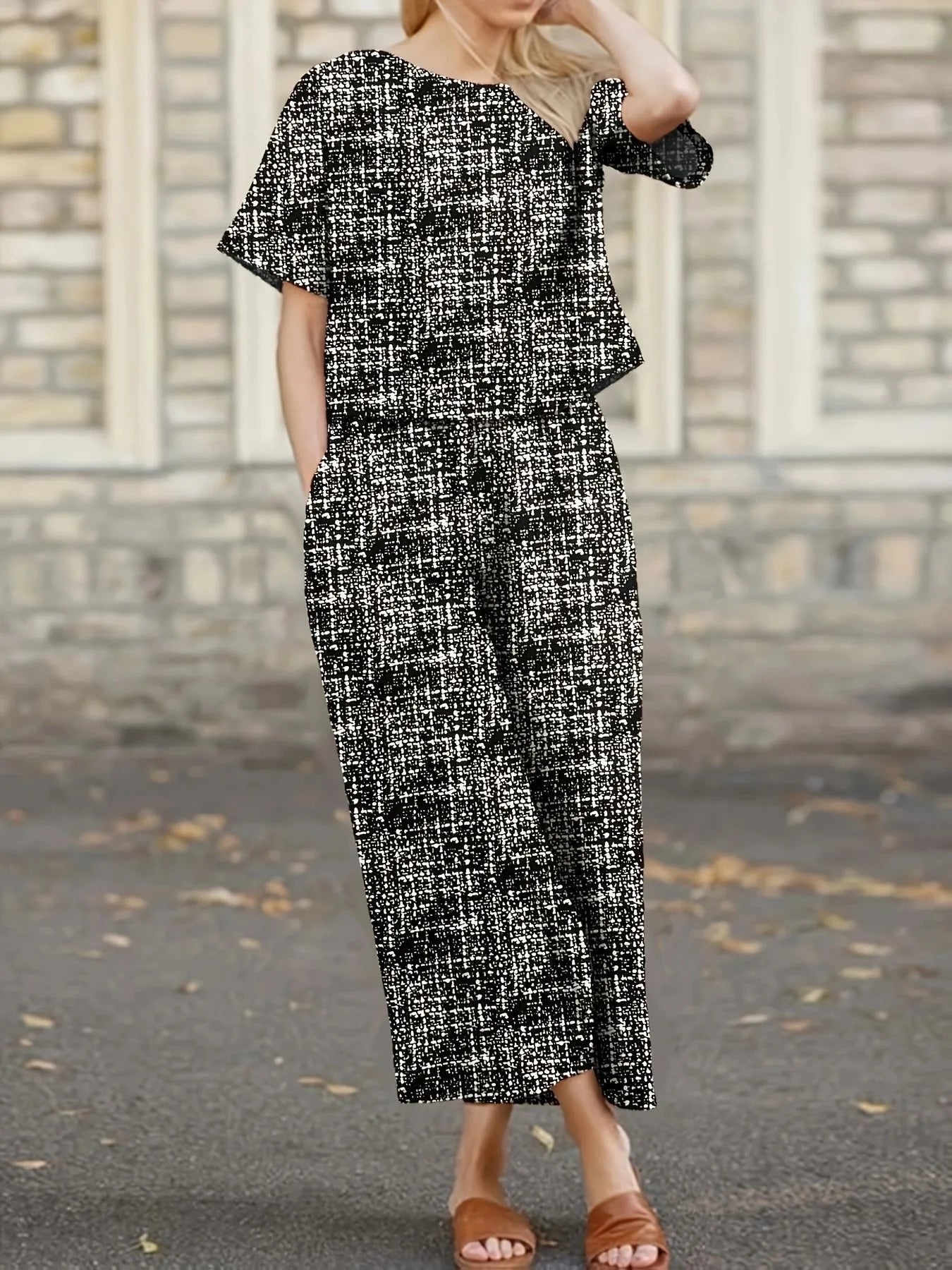 Round Neck Short Sleeve Top and Pants Set - LODIMAE FASHION 