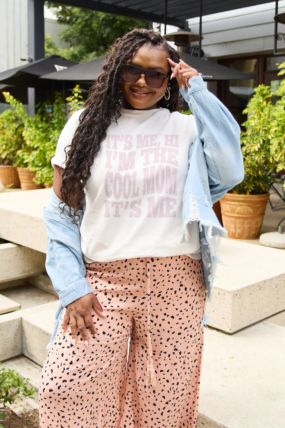 Simply Love Full Size IT'S ME,HI I'M THE COOL MOM IT'S ME Round Neck T-Shirt - LODIMAE FASHION 