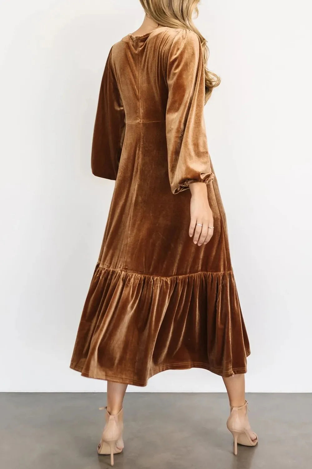 V-Neck Long Sleeve Midi Velvet Dress - LODIMAE FASHION 