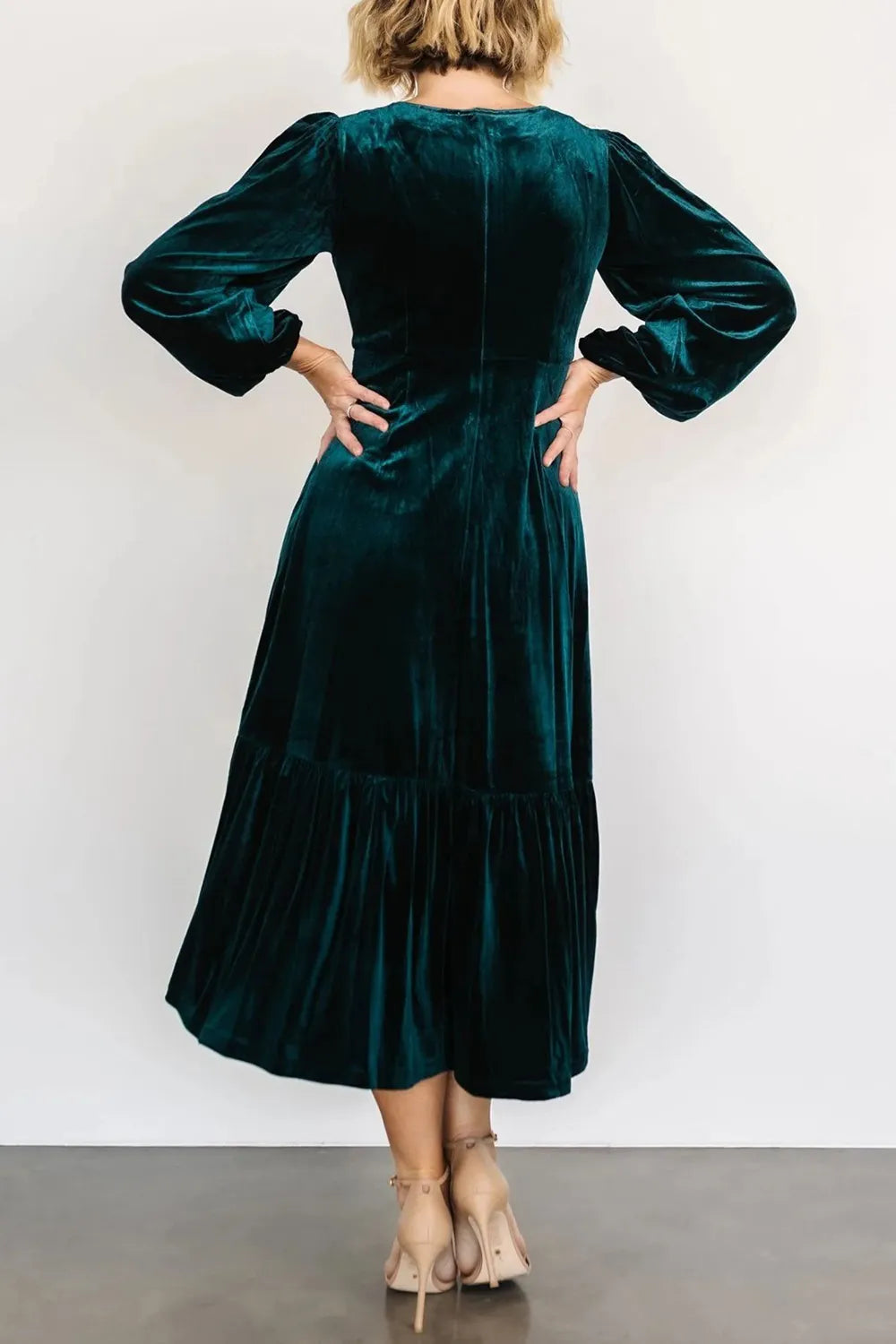 V-Neck Long Sleeve Midi Velvet Dress - LODIMAE FASHION 