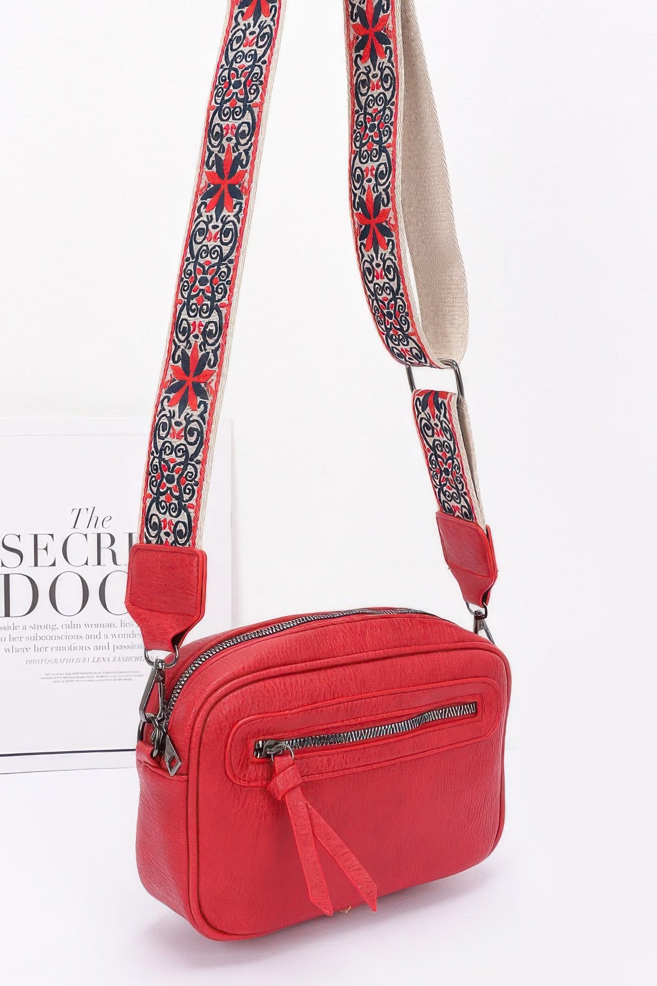 Faux Leather Camera Bag W/multi Color Strap - LODIMAE FASHION 