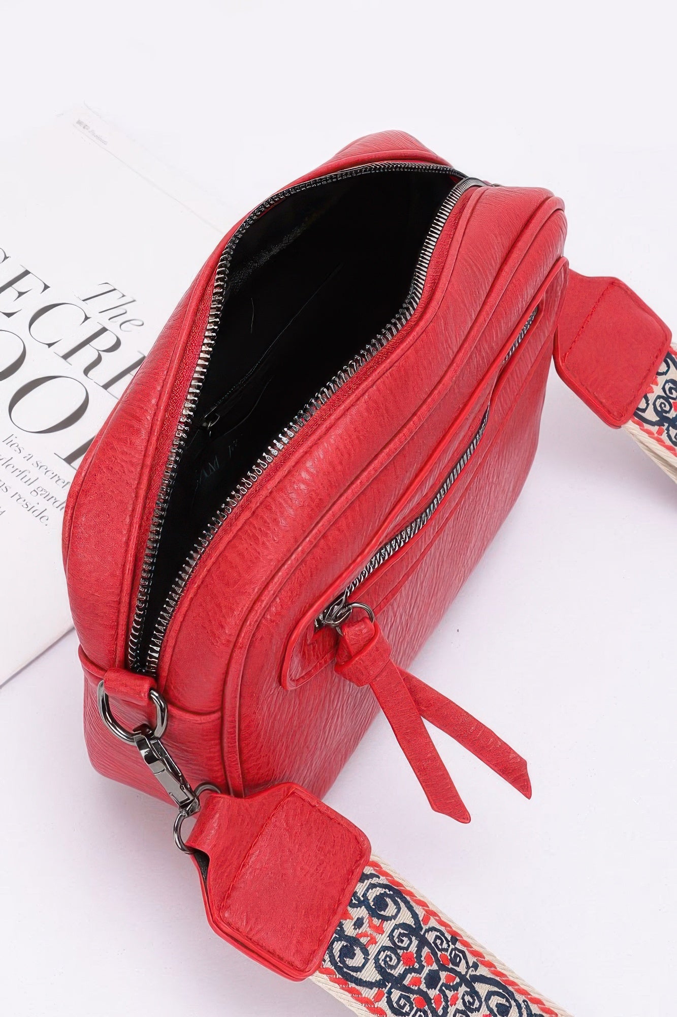 Faux Leather Camera Bag W/multi Color Strap - LODIMAE FASHION 
