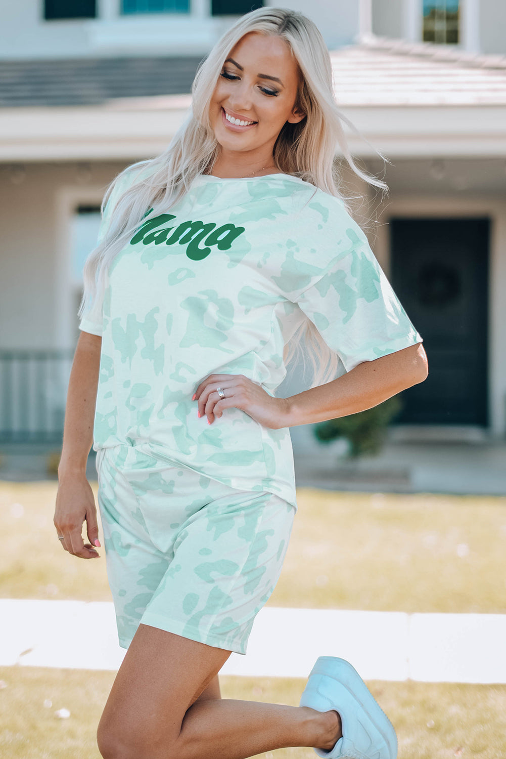 Women Printed Letter Graphic Lounge Set - LODIMAE FASHION 