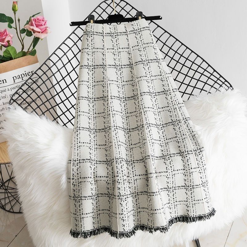 Fringed checkered skirt for women, high-waisted umbrella skirt for autumn and winter, elegant mid-length A-line knitted large hem skirt, versatile and slimming - LODIMAE FASHION 